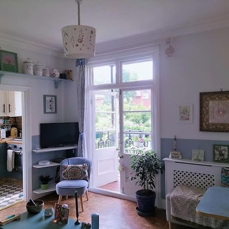 Apartament Charming London With Balcony Zewnętrze zdjęcie