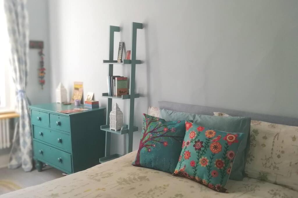 Apartament Charming London With Balcony Zewnętrze zdjęcie
